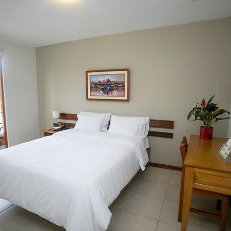Hotel Acosta Iquitos Zewnętrze zdjęcie