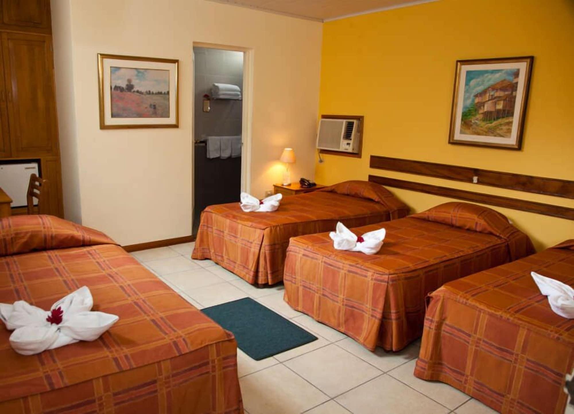 Hotel Acosta Iquitos Zewnętrze zdjęcie