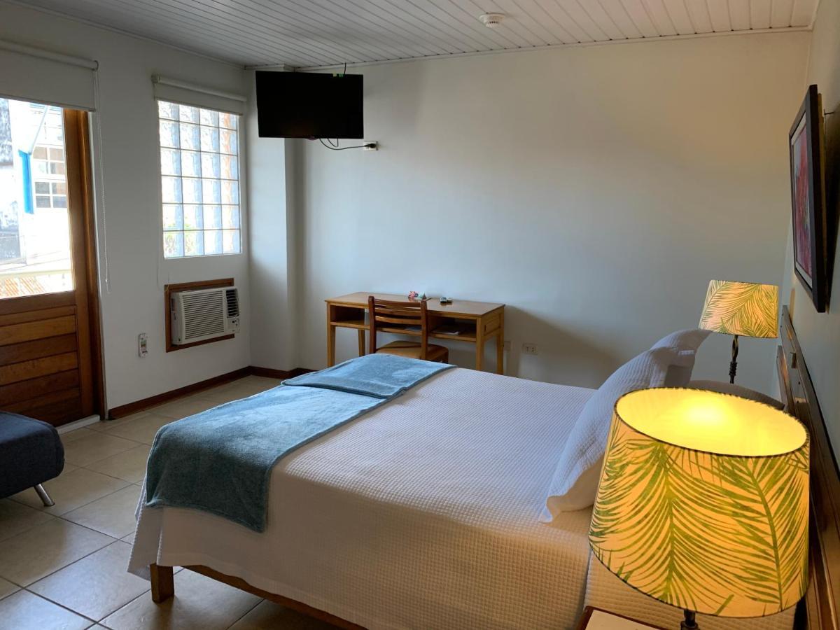 Hotel Acosta Iquitos Zewnętrze zdjęcie