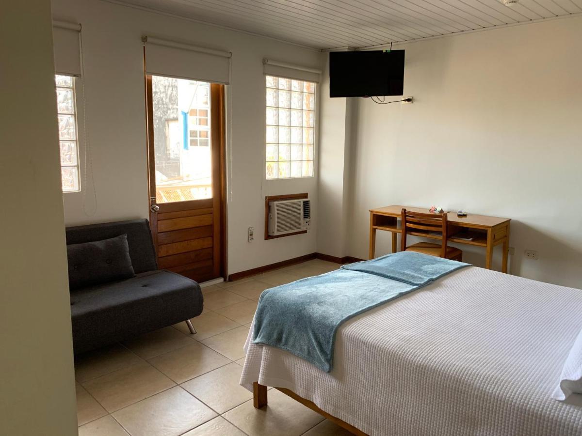 Hotel Acosta Iquitos Zewnętrze zdjęcie