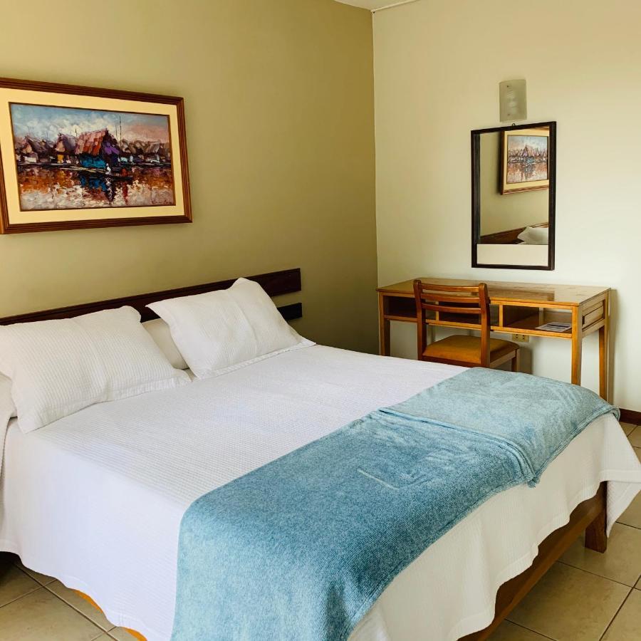 Hotel Acosta Iquitos Zewnętrze zdjęcie
